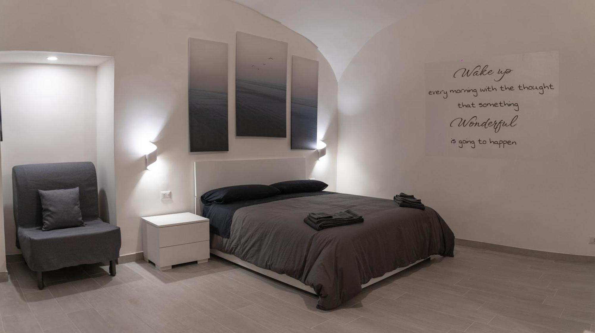 Dietro Al Plebiscito Luxury Suite Neapel Exteriör bild
